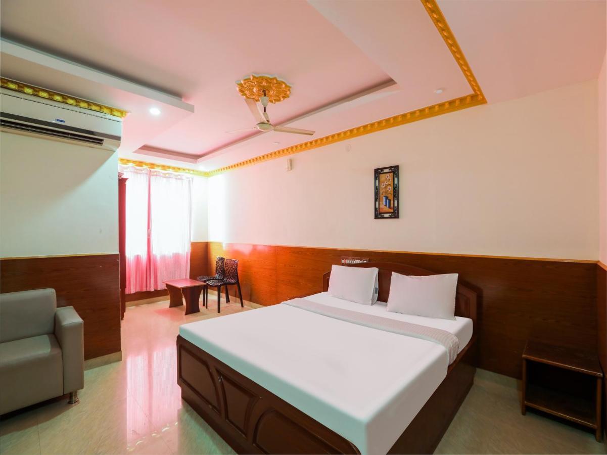 Capital O 84002 Hotel Top In Town President Kushalnagar Exterior photo